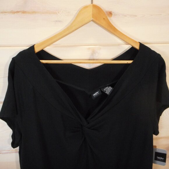 Y2K Mossimo Women's plus size 1X Top Twist Front Black V-neck Short Sleeve NWT - Picture 2 of 8